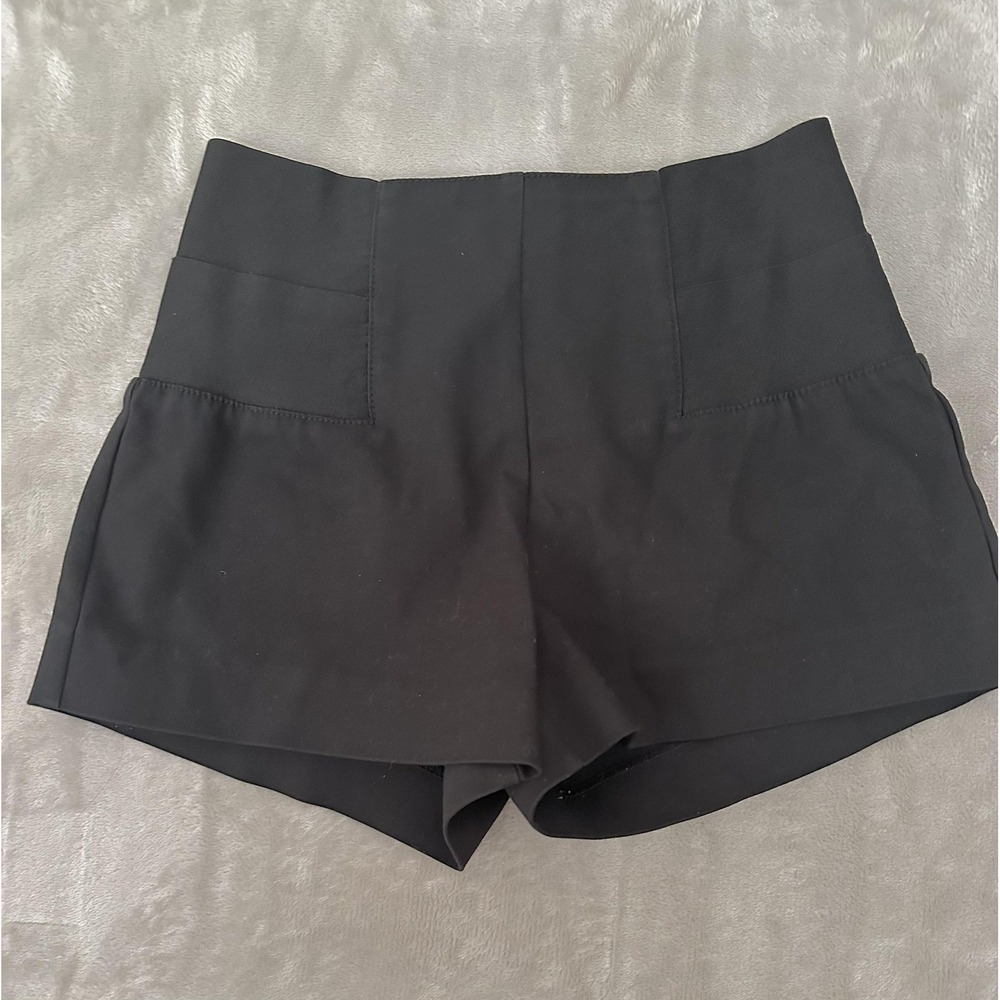 Guess High Waisted Shorts Womens Small Modern Stretch Zip Back Dressy
